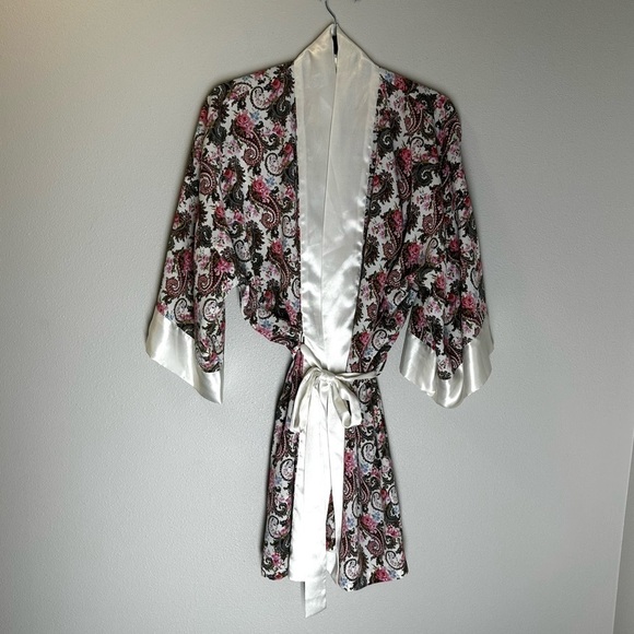 Victoria’s Secret Gold Label Floral Satin Robe Belted White Trim One Size Women - Picture 1 of 8